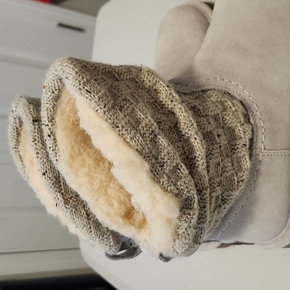 New Women's Size 9 Bearpaw Suede Multi Color Boots - Picture 8 of 10